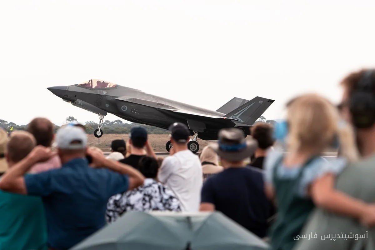 استرالیا تحقیقاتی را پس از انتقال قطعات جنگنده F-35 به هنگ کنگ آغاز کرد