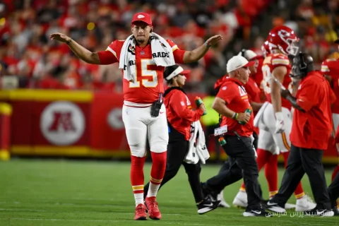 پاتریک ماهومز؛ ستارهٔ Chiefs در نخستین بازی فصل!