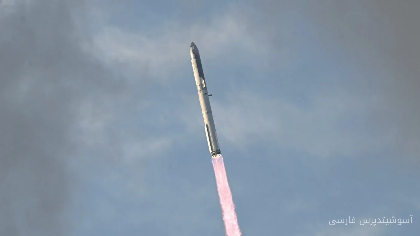 SpaceX Starship پرتاب می‌شود تا به مدار زمین برسد
