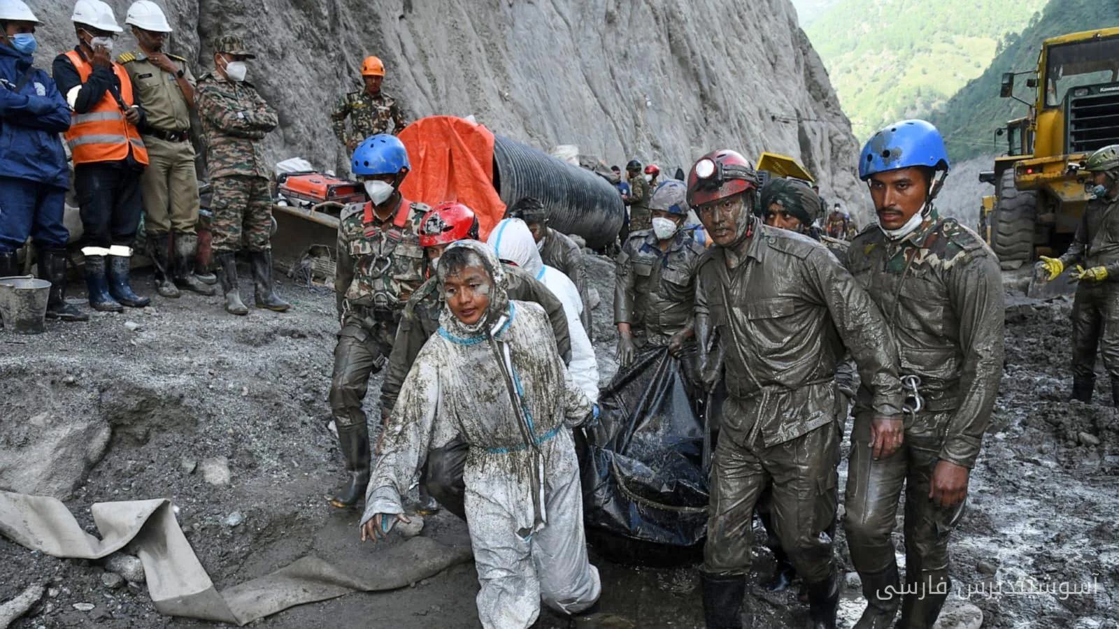 Retter haben vier Leichen aus dem Tunnel eines Wasserkraftwerks in Nepal geborgen