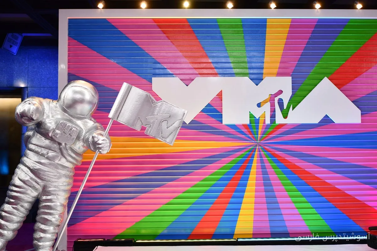 تیلور سوئیفت در جوایز موزیک ویدئویی MTV تاریخ‌سازی می‌کند